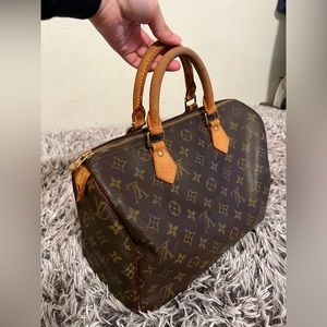 Vintage Louis Vuitton Speedy 30